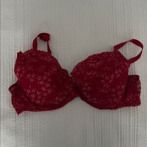 Victoria's Secret Deep Red Lace Bra excellent condition